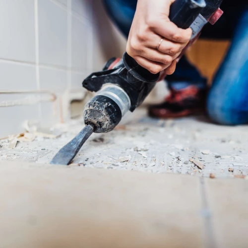 Демонтаж плитки