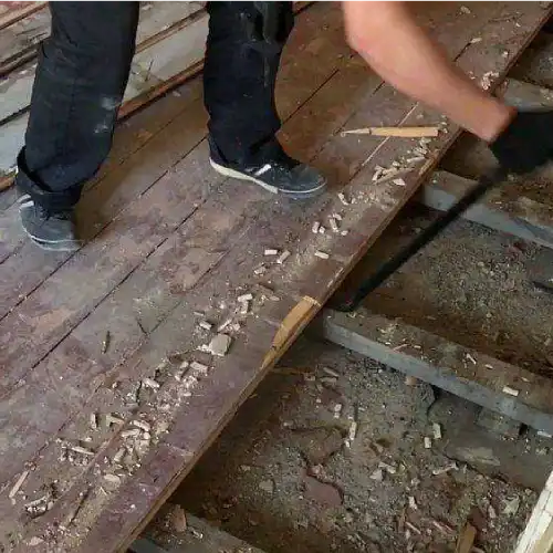 Демонтаж деревянного пола